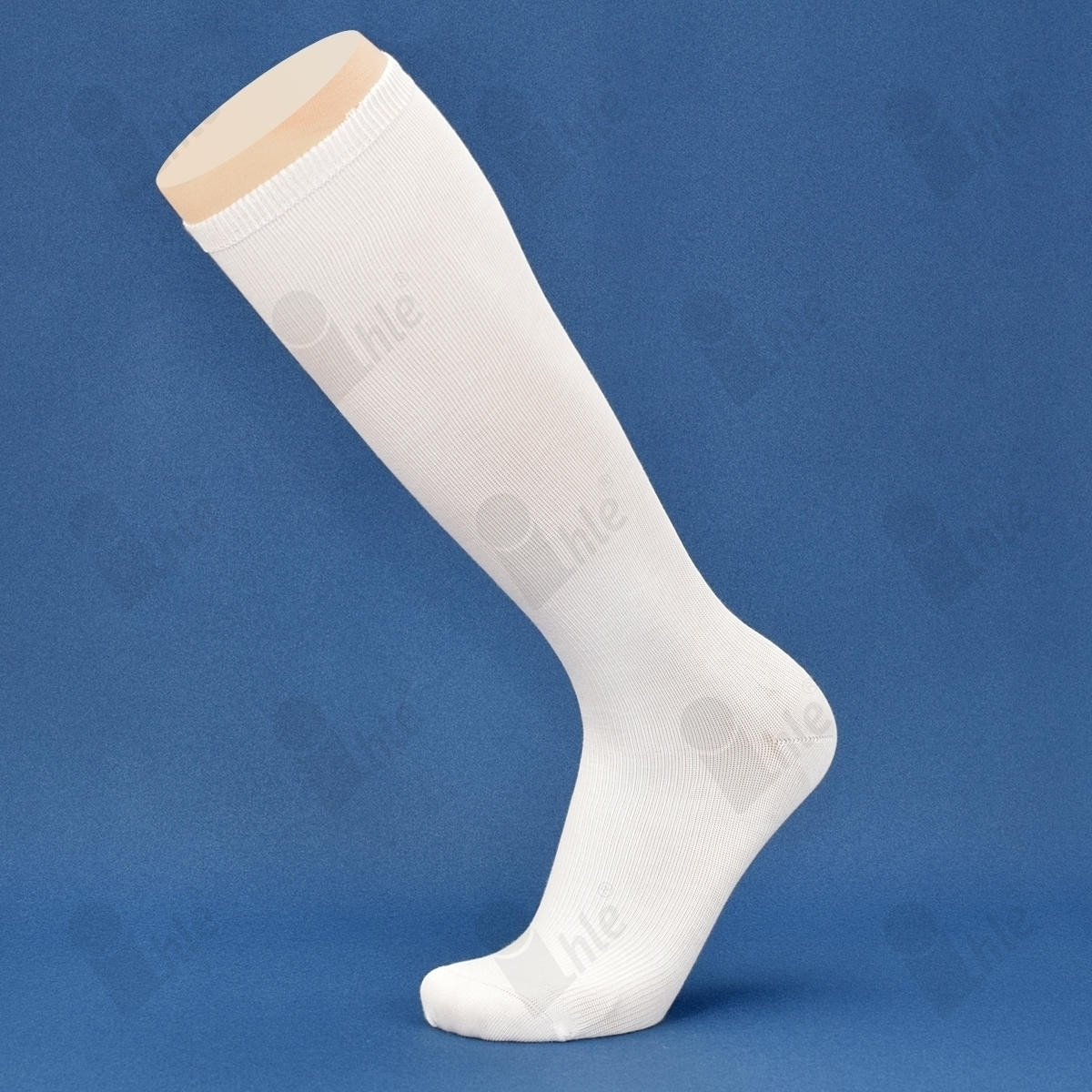 Reise- u. Stützkniestrumpf Baumwolle
mit sanftem Druck, gekettelt
Größe: 35-38
Farbe: weiß
(PAAR)