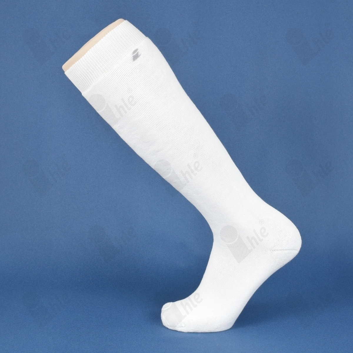 Kniestrumpf voll plüsch
leichter Ripprand, gekettelt
Größe: 47-50
Farbe: weiß
(PAAR)