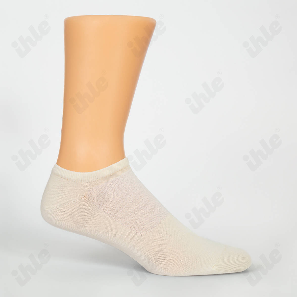 Damenfüßling fein
feine Qualität, gekettelt
Größe: 35-38
Farbe: natur
(PAAR)