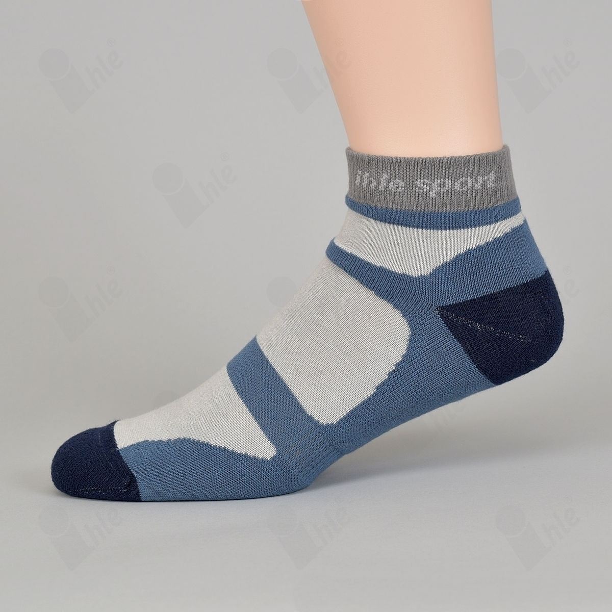 Freizeitsocke halb plüsch

Größe: 35-38
Farbe: blueberry
(PAAR)