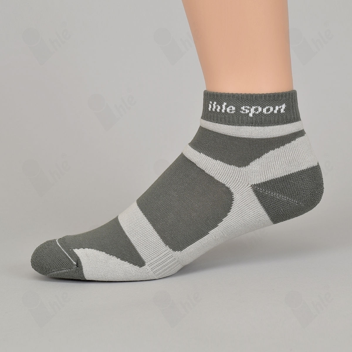 Freizeitsocke halb plüsch

Größe: 47-50
Farbe: stone
(PAAR)